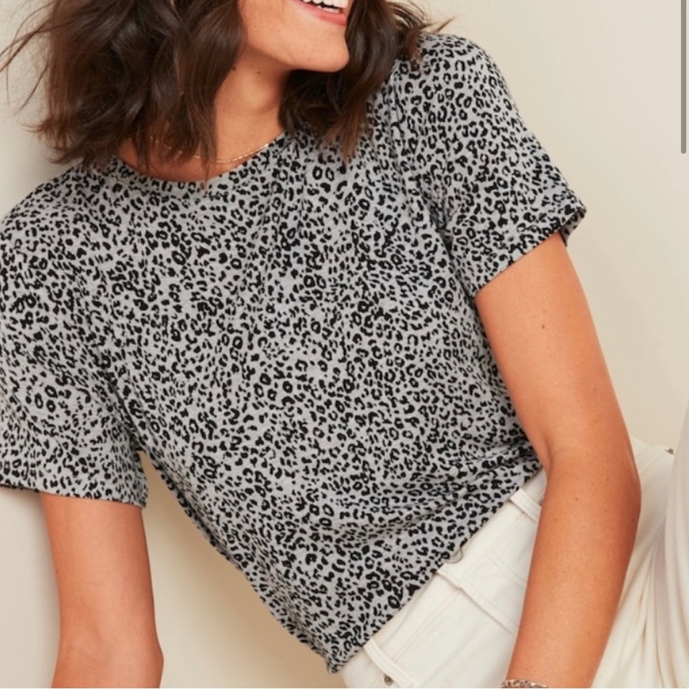 Old Navy Cheetah Print Top Women’s Size S